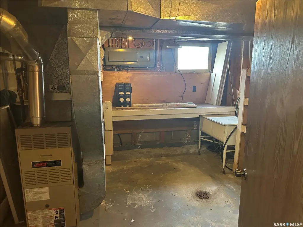 112 5th Avenue N Big River SK S0J 0E0