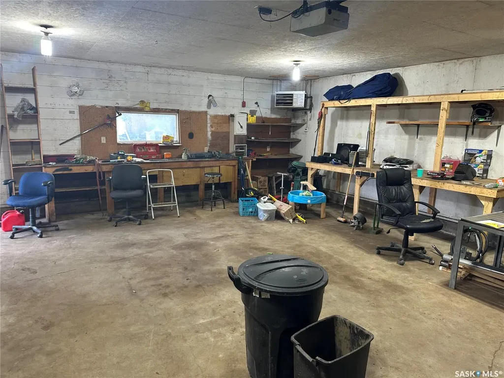 112 5th Avenue N Big River SK S0J 0E0