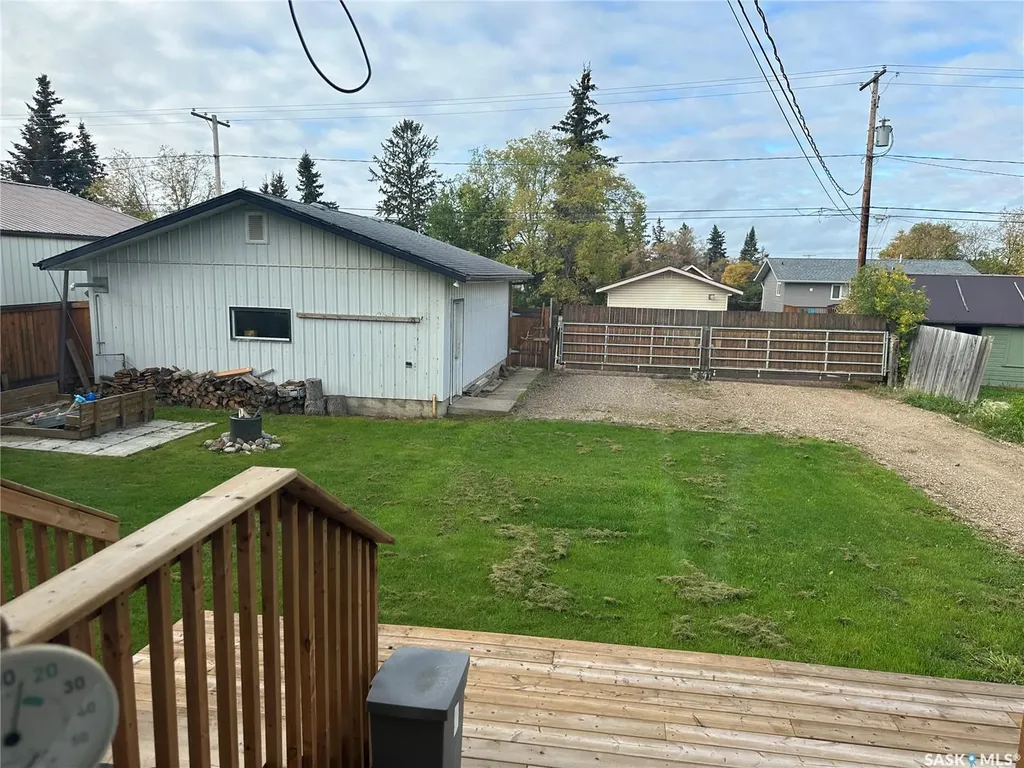 112 5th Avenue N Big River SK S0J 0E0