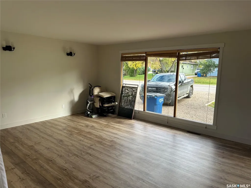 112 5th Avenue N Big River SK S0J 0E0