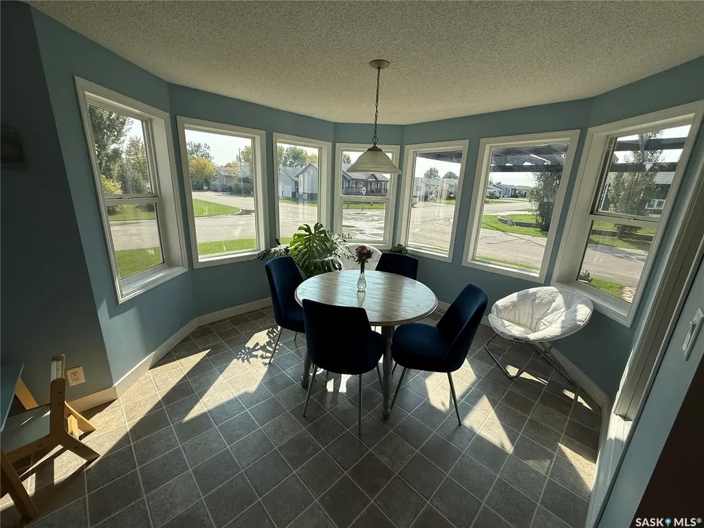 220 5th Street W Carnduff SK S0C 0S0