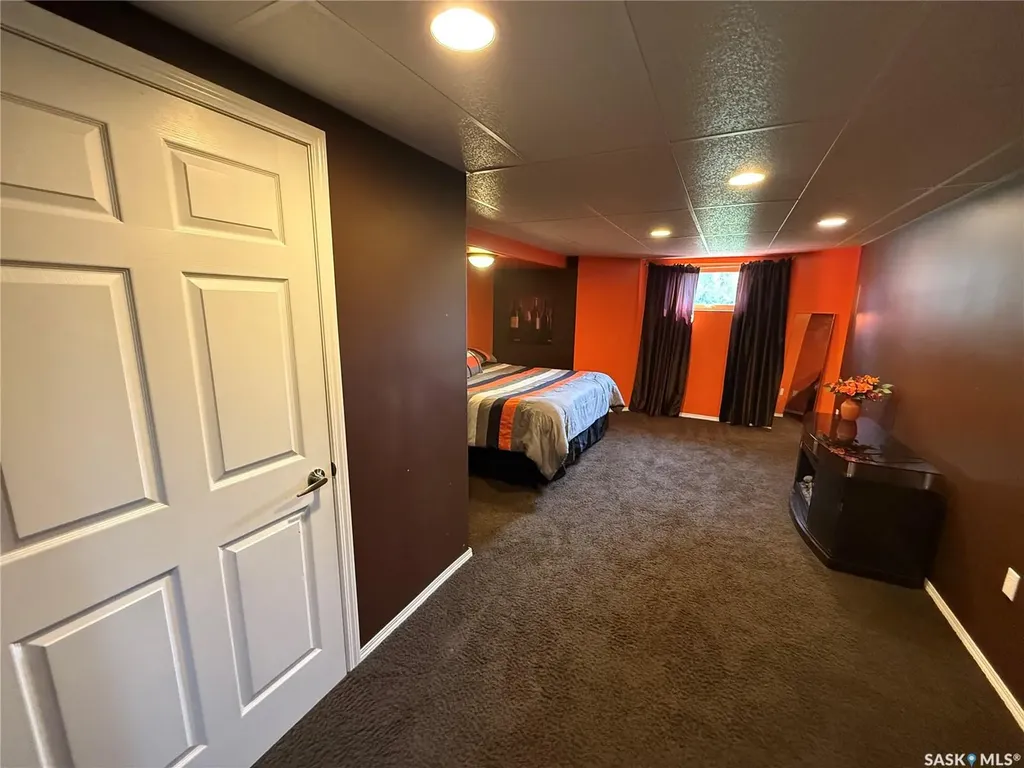 220 5th Street W Carnduff SK S0C 0S0