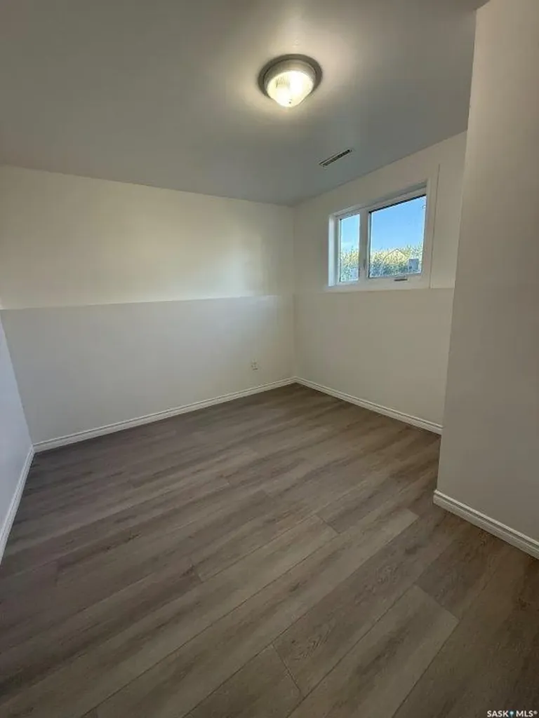 29 6th Street Crescent W Kindersley SK S0L 1S0