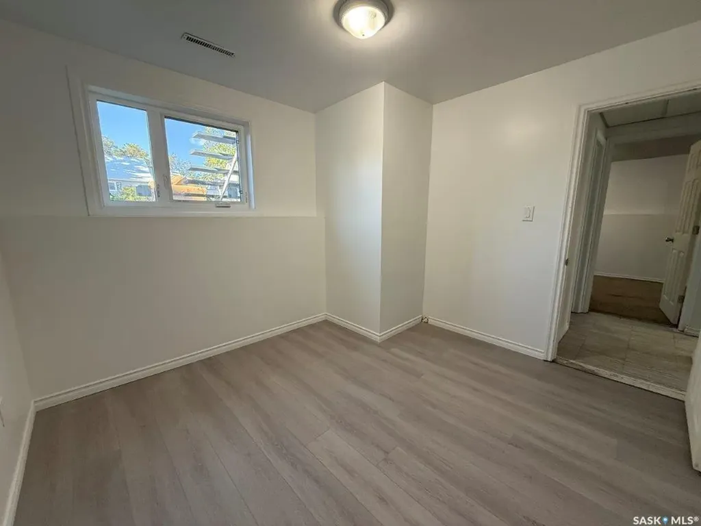 29 6th Street Crescent W Kindersley SK S0L 1S0