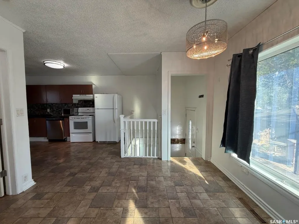 29 6th Street Crescent W Kindersley SK S0L 1S0