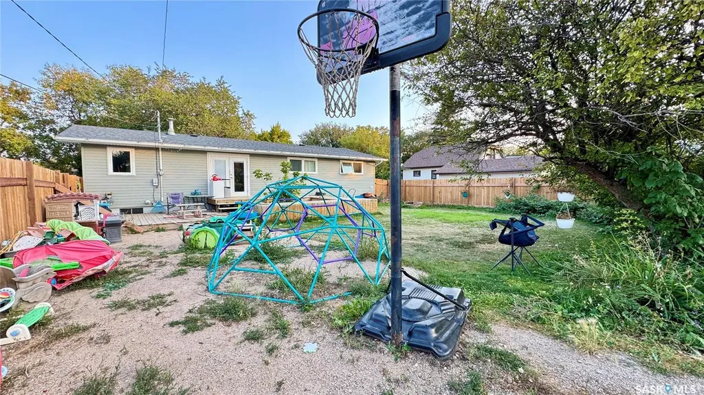 433 Garfield Street Davidson SK S0G 1A0