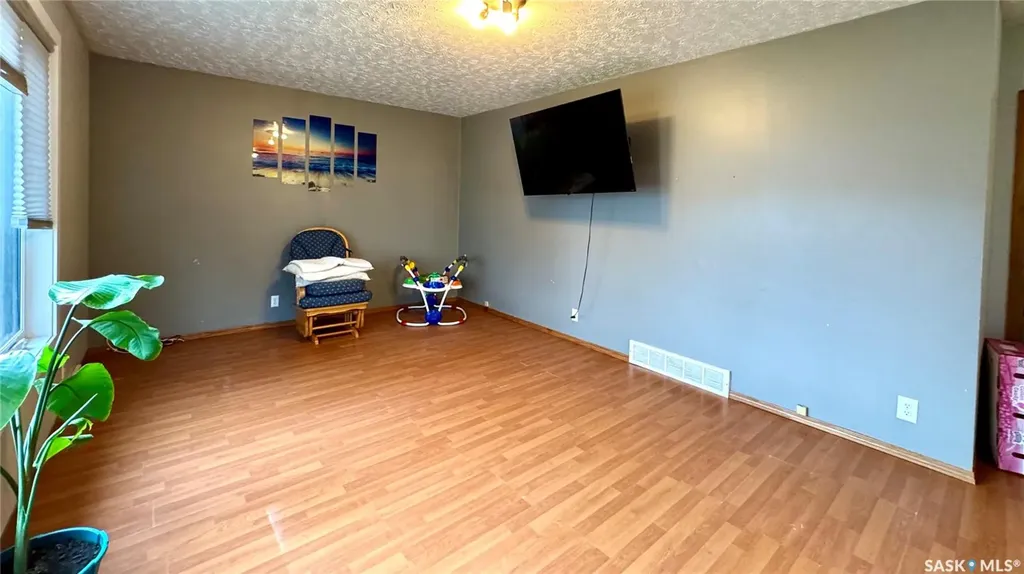 433 Garfield Street Davidson SK S0G 1A0