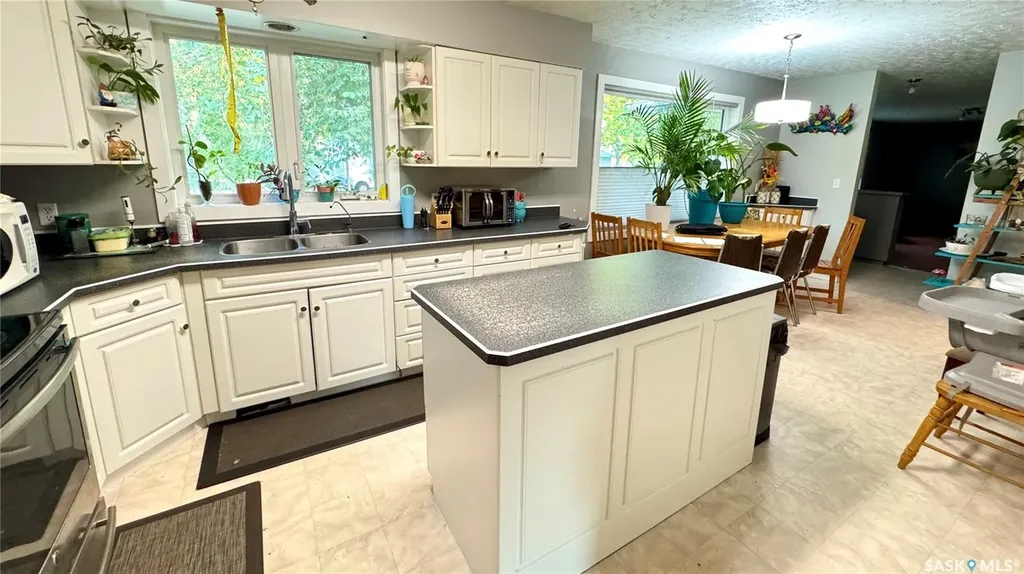 433 Garfield Street Davidson SK S0G 1A0