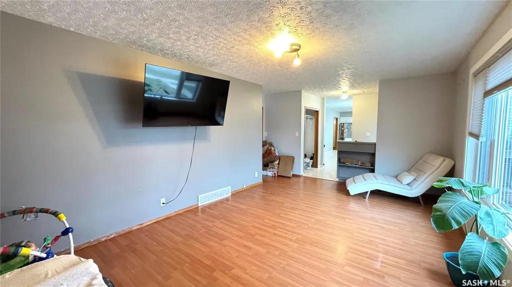 433 Garfield Street Davidson SK S0G 1A0