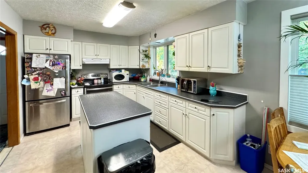 433 Garfield Street Davidson SK S0G 1A0