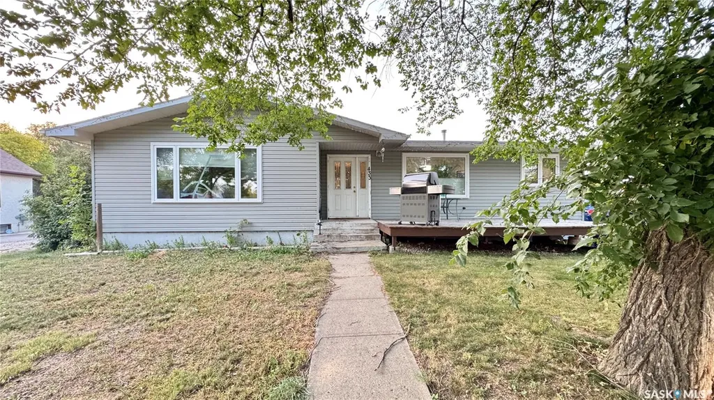 433 Garfield Street Davidson SK S0G 1A0