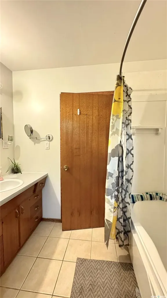 433 Garfield Street Davidson SK S0G 1A0