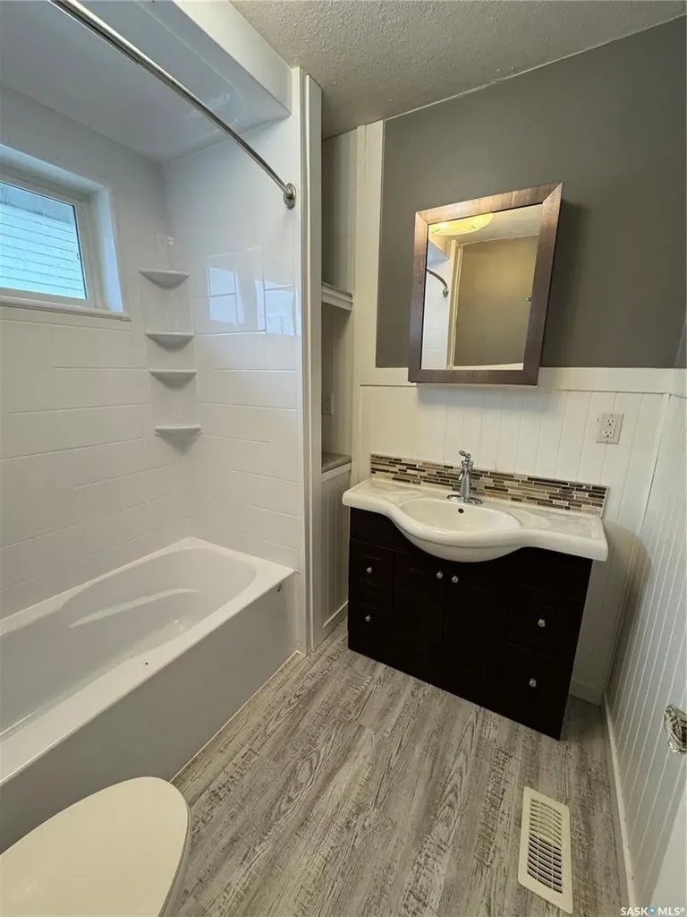 529 Albert Street Hudson Bay SK S0E 0Y0