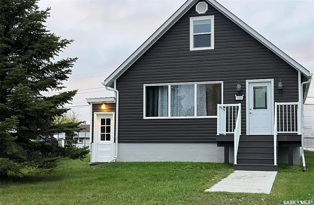 529 Albert Street Hudson Bay SK S0E 0Y0