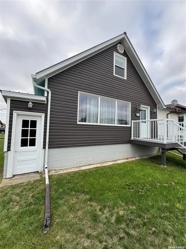 529 Albert Street Hudson Bay SK S0E 0Y0