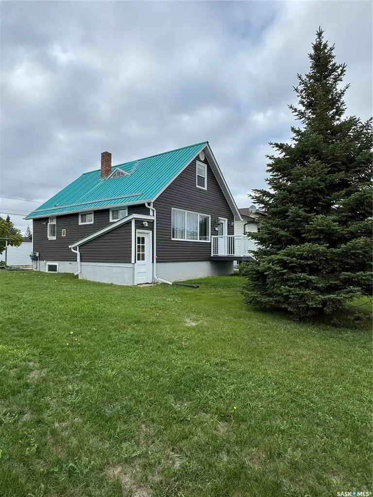 529 Albert Street Hudson Bay SK S0E 0Y0