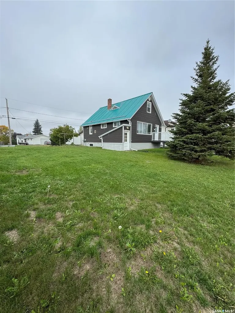 529 Albert Street Hudson Bay SK S0E 0Y0