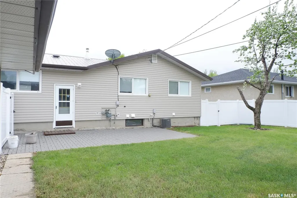 116 Empire Place Assiniboia SK S0H 0B0