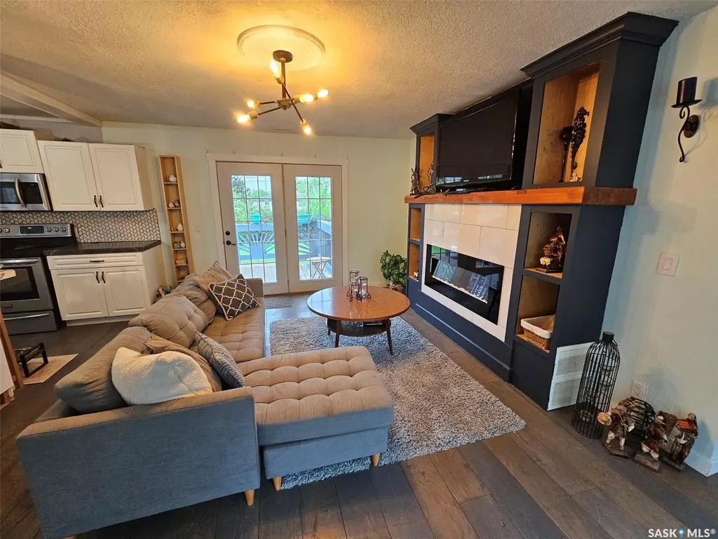 306 West 1st Street Alida SK S0C 0B0