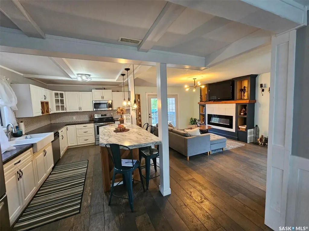 306 West 1st Street Alida SK S0C 0B0