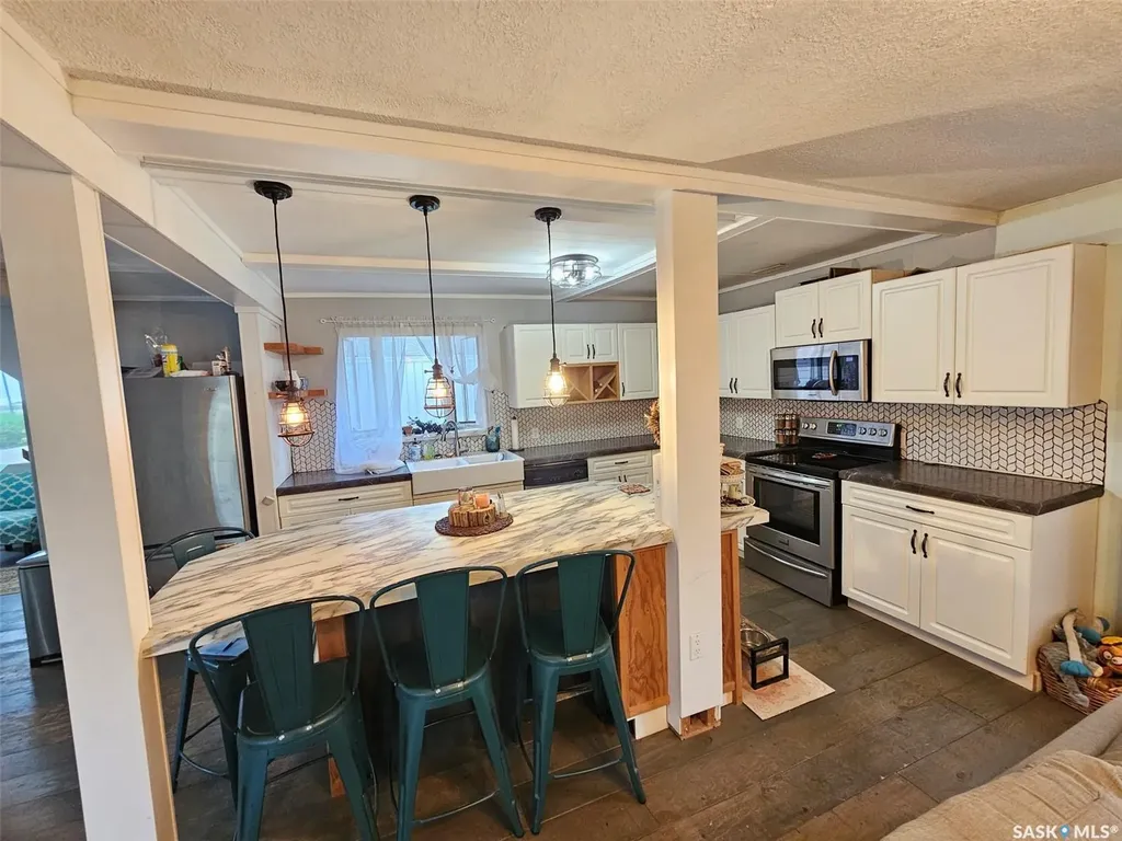 306 West 1st Street Alida SK S0C 0B0