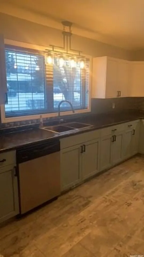 216 Dominion Road Assiniboia SK S0H 0B0