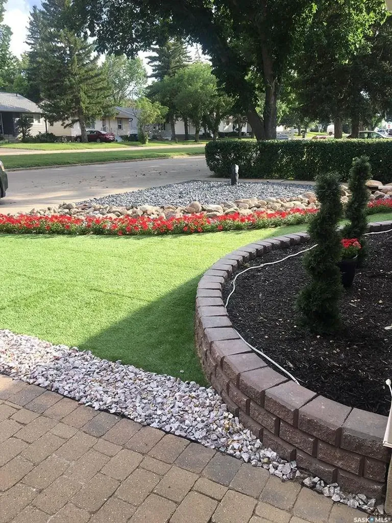 216 Dominion Road Assiniboia SK S0H 0B0