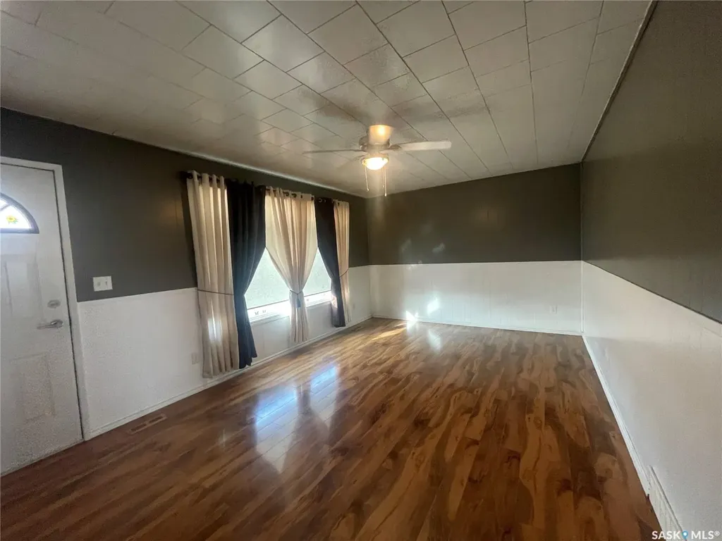 22 West Road Kindersley SK S0L 1S1