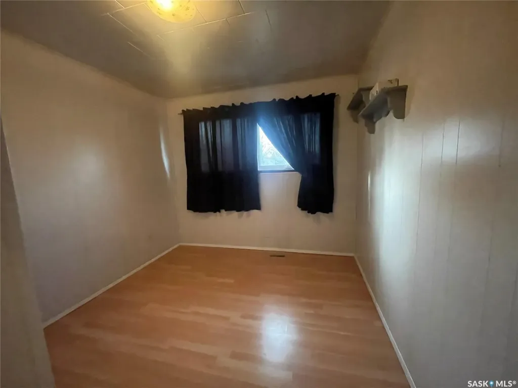 22 West Road Kindersley SK S0L 1S1