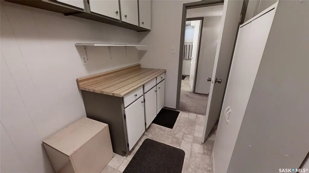 22 West Road Kindersley SK S0L 1S1