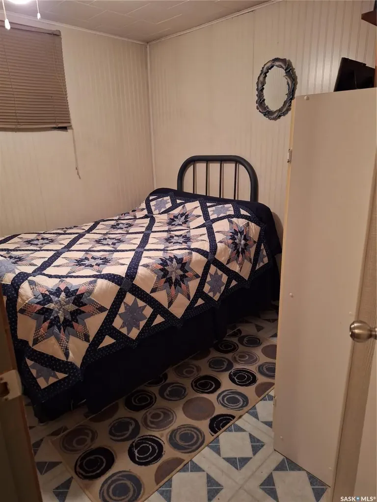 22 West Road Kindersley SK S0L 1S1