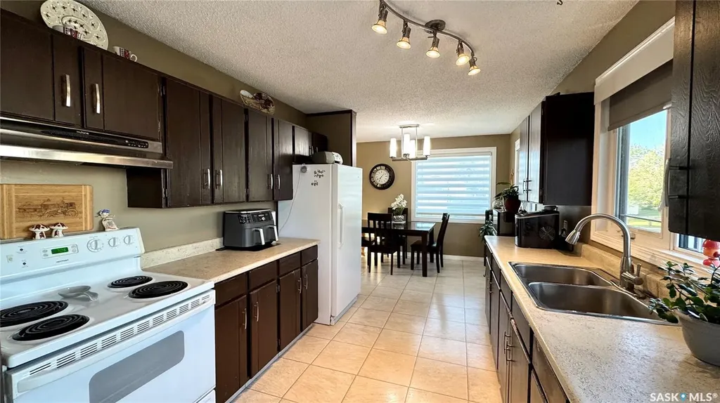 122 Hamilton Street Davidson SK S0G 1A0