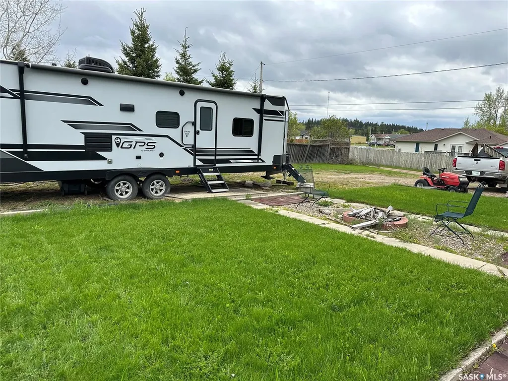 228 6th Avenue N Big River SK S0J 0E0