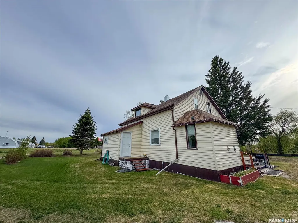 22 Main Street Invergordon Rm No. 430 SK S0K 1A0