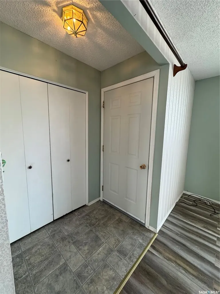 715 6th Avenue Hudson Bay SK S0E 0Y0