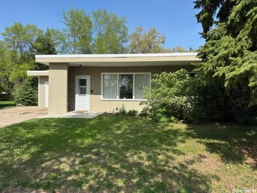 150 Shevchenko Crescent Canora SK S0A 0L0