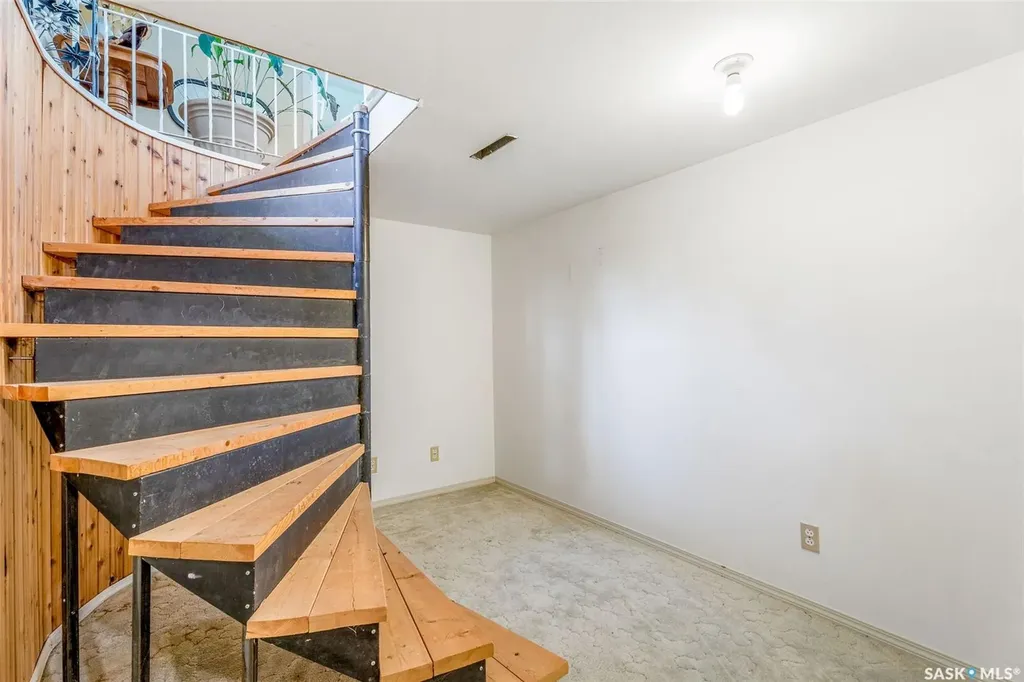 543 Pineland Place Buckland Rm No. 491 SK S6V 5R3