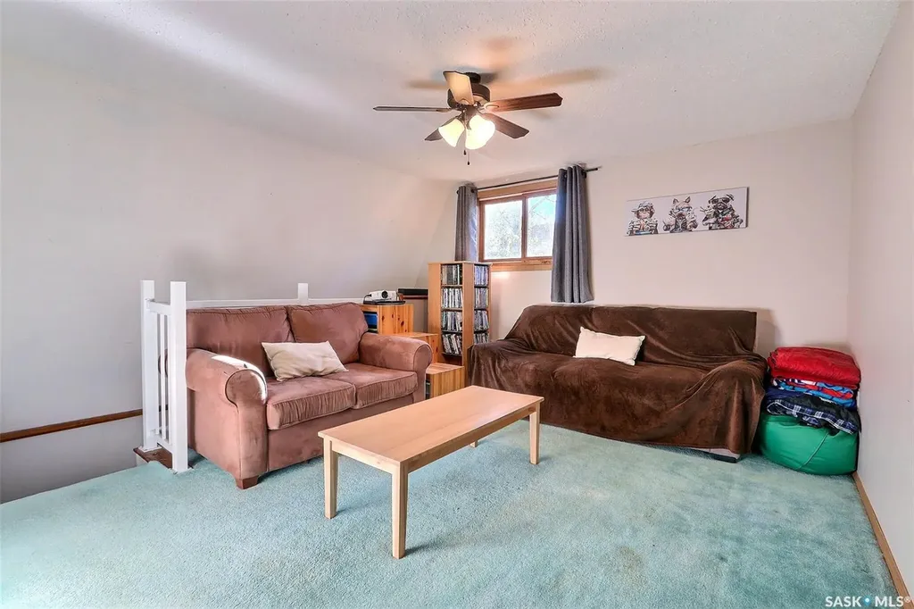 2 3rd Crescent Candle Lake SK S0J 3E0