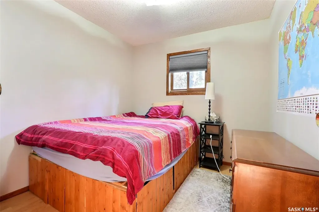 2 3rd Crescent Candle Lake SK S0J 3E0