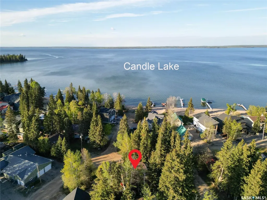 2 3rd Crescent Candle Lake SK S0J 3E0