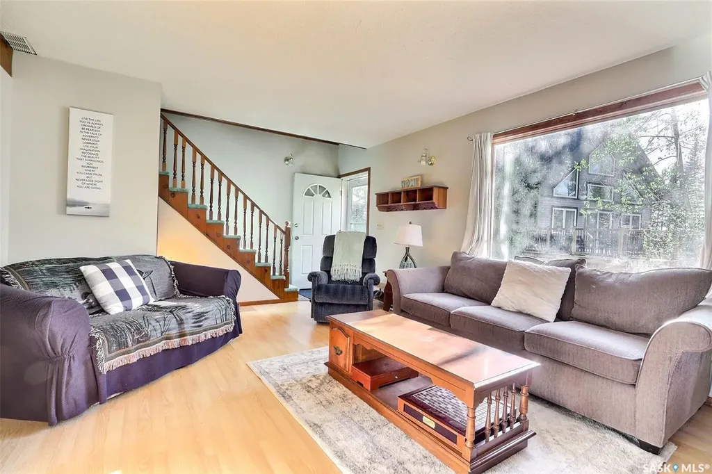 2 3rd Crescent Candle Lake SK S0J 3E0