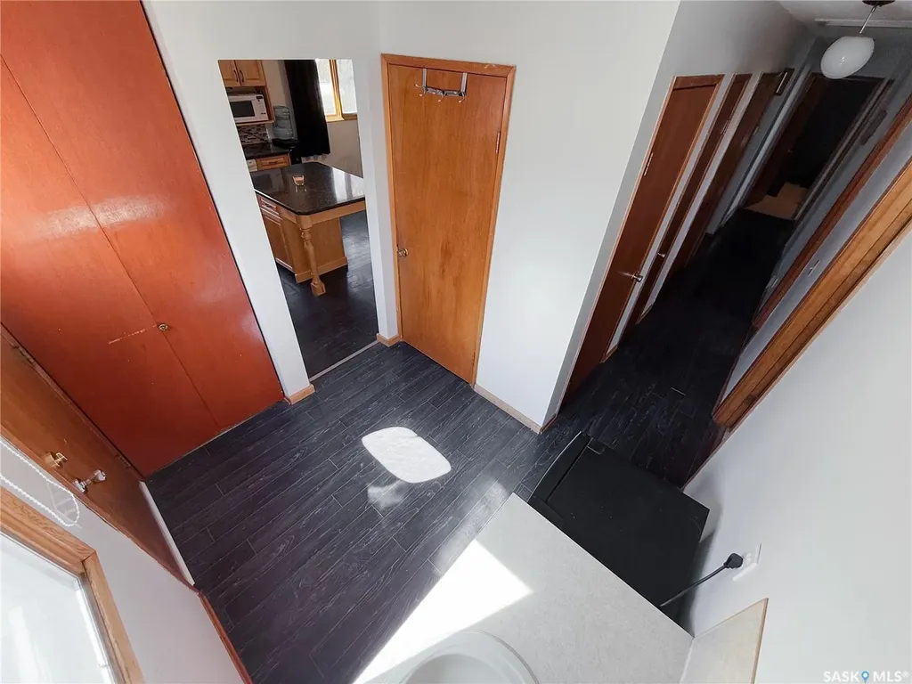 208 1st Street E Climax SK S0N 0N0