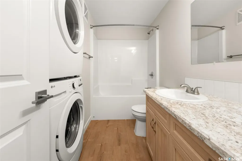 107 Valleyview Drive Caronport SK S0H 0S0