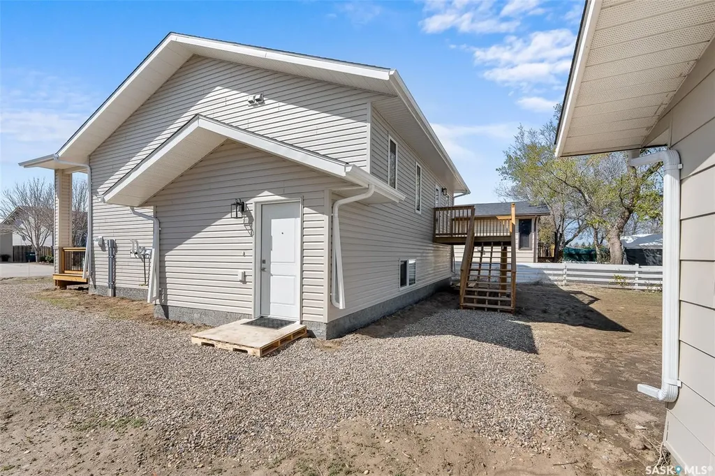 107 Valleyview Drive Caronport SK S0H 0S0