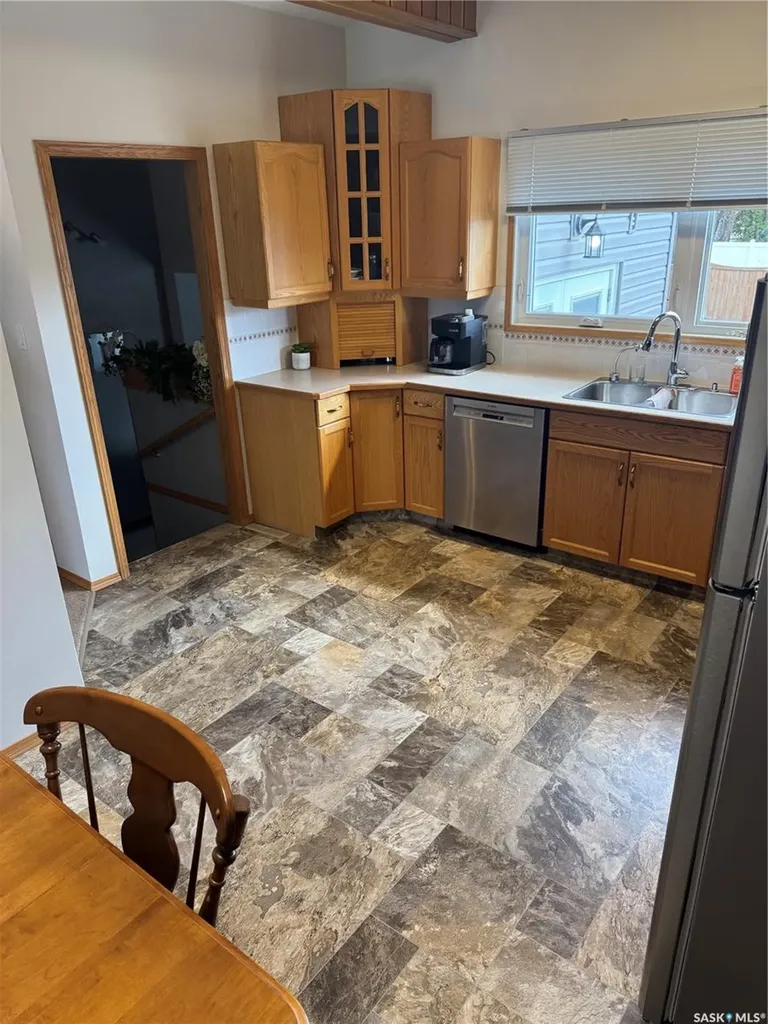 112 Assiniboia Avenue Assiniboia SK S0H 0B0