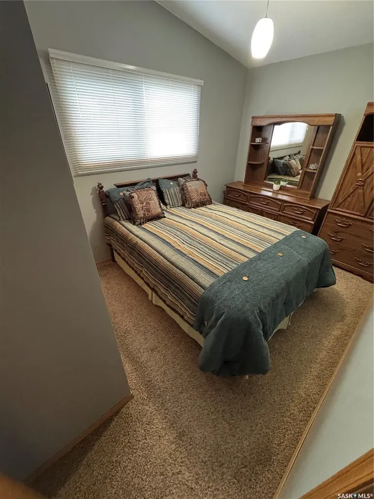 112 Assiniboia Avenue Assiniboia SK S0H 0B0