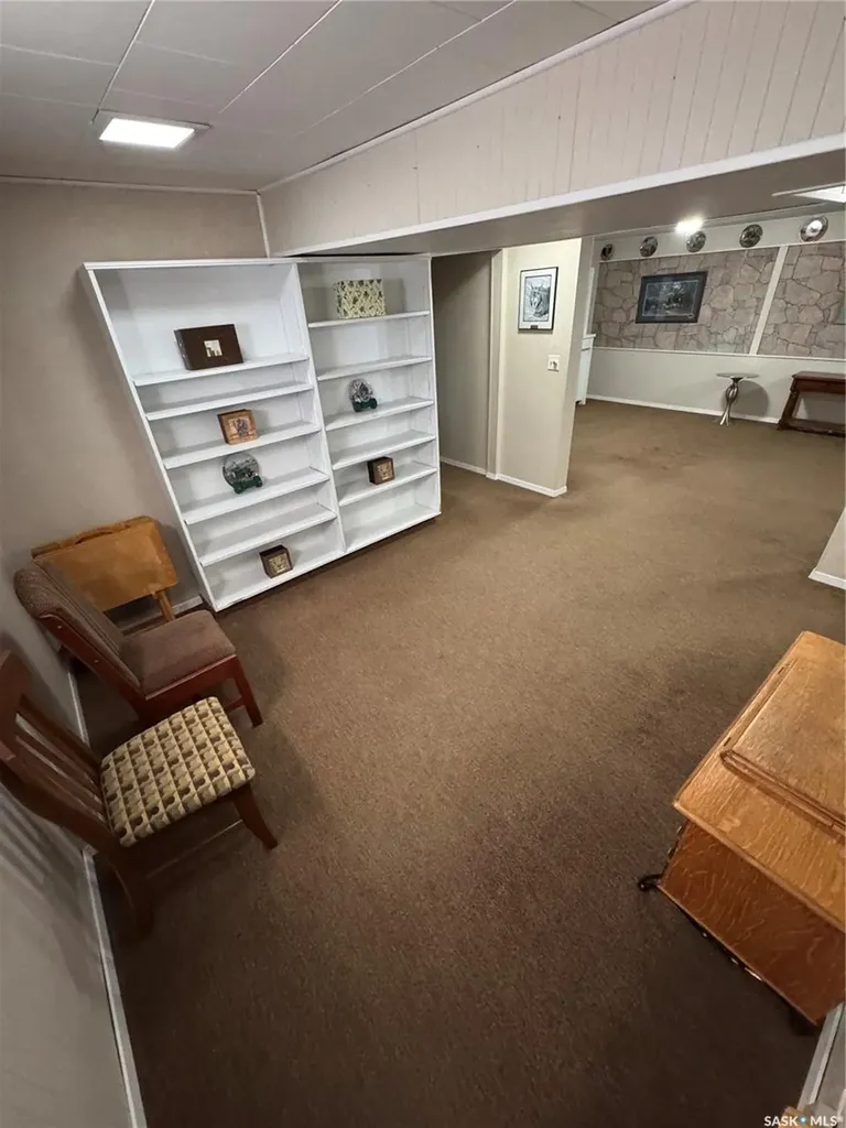 112 Assiniboia Avenue Assiniboia SK S0H 0B0