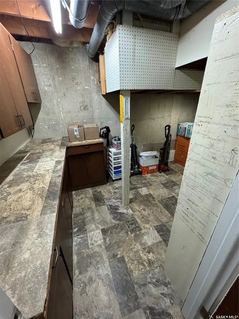 112 Assiniboia Avenue Assiniboia SK S0H 0B0