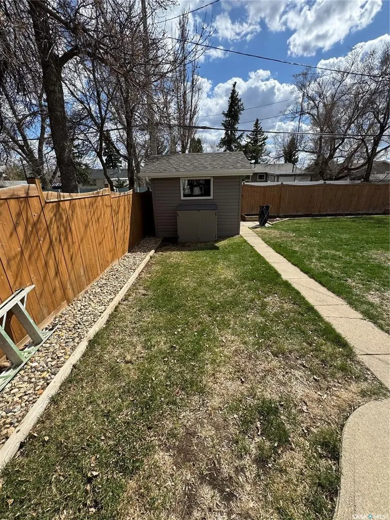 112 Assiniboia Avenue Assiniboia SK S0H 0B0