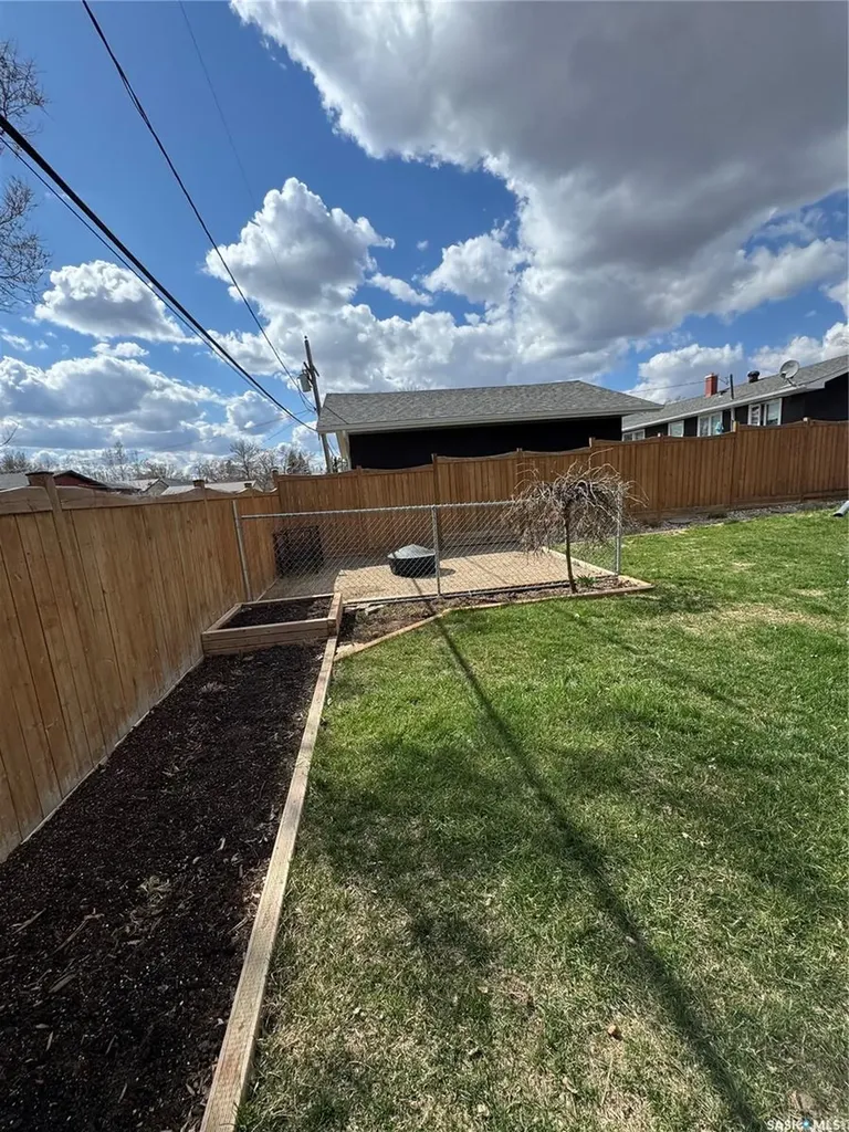 112 Assiniboia Avenue Assiniboia SK S0H 0B0